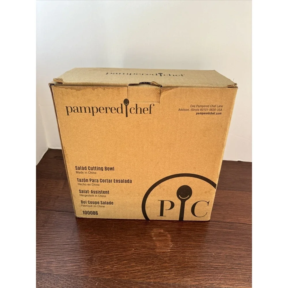 Pampered Chef Salad Cutting Bowl 100086 New in Box